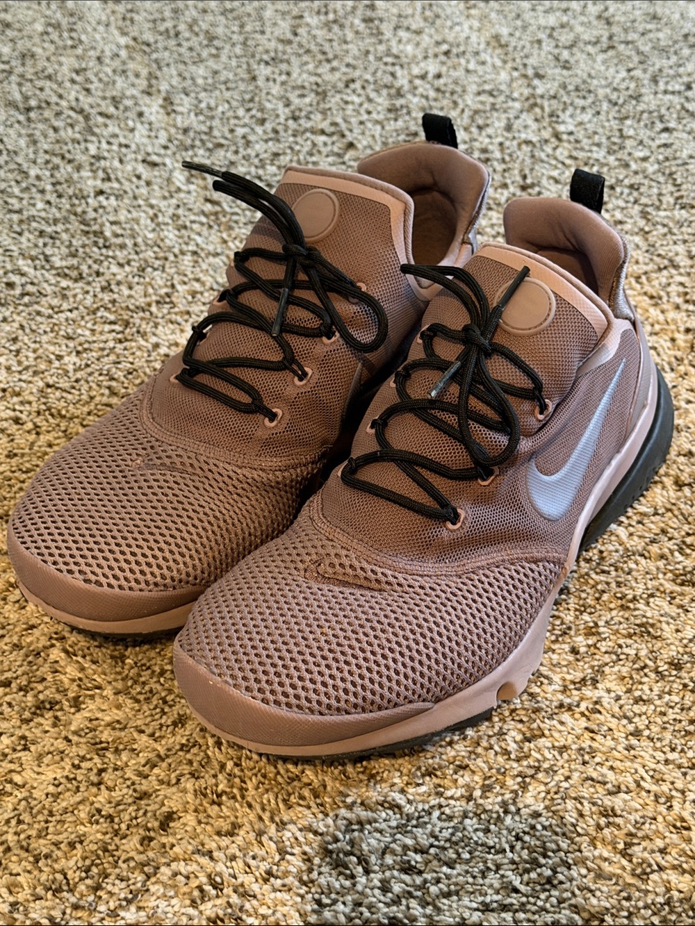 Nike women’s athletic shoes size 9.5 Sneakers in Mauve Purple with Black Accents